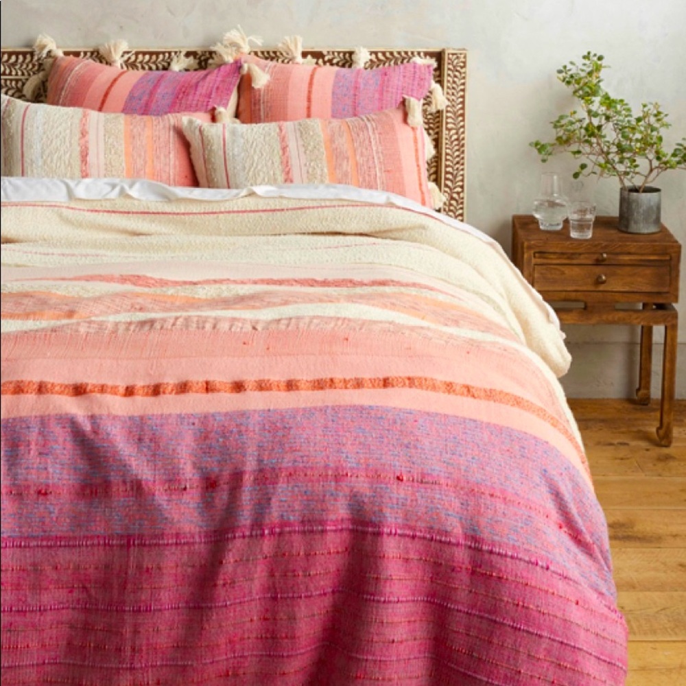 ISO ALL ROADS ANTHROPOLOGIE COMFORTER/Duvet/shams